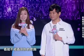 歌手冷漠讲述出道心酸史，与妻子相拥泣不成声