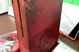 《战争机器4》限量版Xbox One S照片图片