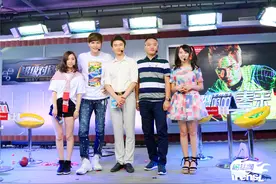 全能鲍春来做客粉丝网《超级对话》图片