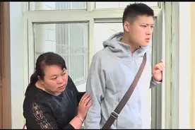 如果家门口经常有陌生人转悠，试试这一招，立马陌生人就走了！视频封面