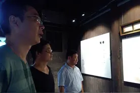 歙县：三阳洪雪飞故居迎来虹鸣画家图片