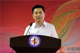 郑州十一中优秀教师受表彰 老师感慨：一届又一届刻在我的生命中图片