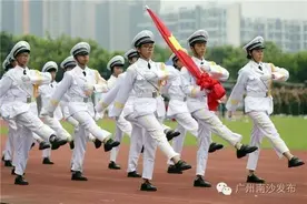 城事军训汇演，南沙的童鞋们，你们棒棒哒！图片