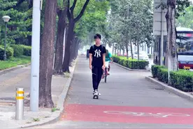 电动滑板车等禁止上路 交警蜀黍本月开罚图片
