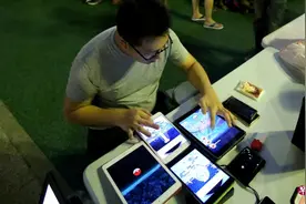 前保险经纪替人捉精灵 每小时收25元图片