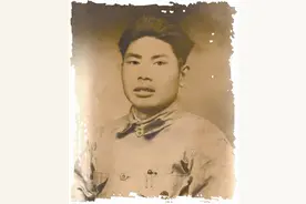 长征，杨得志率红一团走在最前头图片