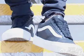 [TFBOYS][分享]160910 千玺花式系鞋带 技术流粉丝get同款难图片
