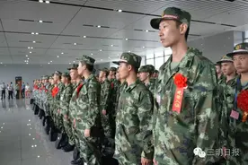 今年950名优秀青年光荣入伍~三明北站欢送现场图来了图片