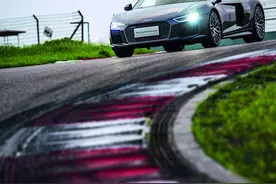 evo赛道 | 性能“同花顺”——赛道试驾奥迪RS6、RS7、R8图片