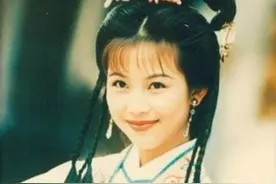 翘兰花指最好看的女人，我只服蔡少芬！图片