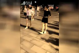 黑衣服御姐漂亮有气质 广场舞跳的美美哒视频封面