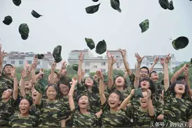 作家点评  父亲的哲学。哲学的父亲。图片