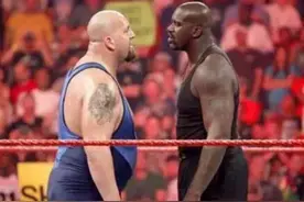 WWE与NBA的碰撞：奥尼尔对阵大秀哥，小牛老板带人砸场子图片