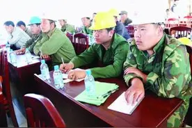 中国农民工海外打工每天过着什么样的生活图片