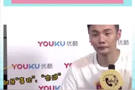 李荣浩喊话张艺兴：要狗你！今天李荣浩新专辑《贝贝》就四秒，评论区和张艺兴切磋饭圈用语，哈哈哈哈哈，笑死了！视频封面