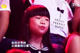 李成宇童声辛酸献唱《亲爱的小孩》 唱哭全场观众图片