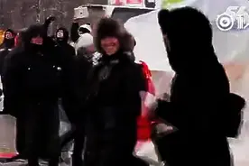 会玩，莫斯科 人民的《小苹果》快闪！图片