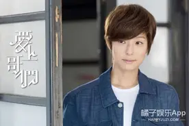 气质美女是学霸图片