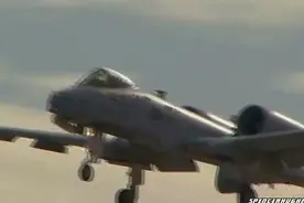 A10对地攻击机，F15 F16无法取代？视频封面
