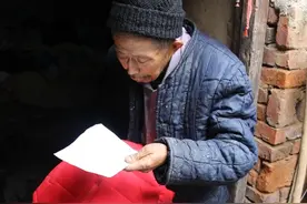爱心物品送给小三斤 最远的从国外寄来图片