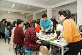 “学点插花装点生活”公益课堂开讲啦！图片