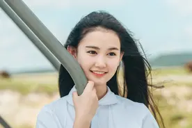 小说：文艺汇演？非常的精彩，主角很喜欢图片
