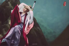 小说：我就说我才是主角吧，接下来该我英雄救美了图片