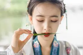 小说：少年采药途中遇到老虎，被女巨人所救，少年感恩把她当朋友图片