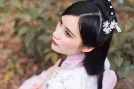 小说：小伙目睹龙蛋孵化，阴错阳差成了驭龙师，能让小龙喷出龙炎图片