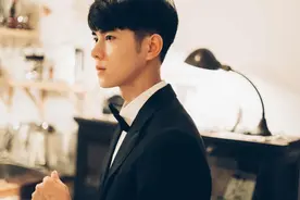小说：四年后，她带着双胞胎女儿回国，刚入酒店，女儿被调包了图片