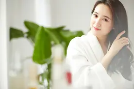 小说：妹妹故意欺辱她，却不知她是隐世大佬传人，她怒揍妹妹图片