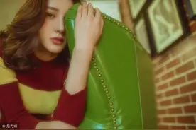 小说：她爱了他十年，可他竟为了签下合同，亲手将她推给别的男人图片