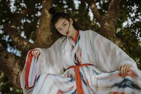 小说：兄台，一起去春风楼听曲子？图片