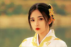小说：武大娶了潘金莲，门口的男人像苍蝇一样围着图片