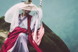 小说：校车从空中掉落，高中生穿越异界，三男三女丛林求生图片