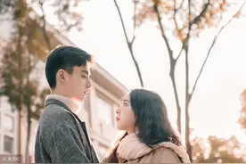 小说：新婚夜，丈夫把她卖给一男人，次日她发现他竟是她顶头上司图片