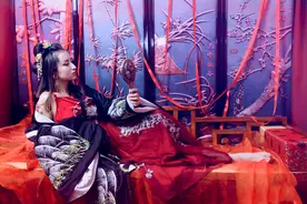小说：穿成三岁半小奶团，她一口气干了二斤奶，久违的感觉，真爽图片