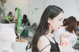 小说：总裁爱她宠她，她却不愿做笼中雀，坚持找工作自己赚钱图片