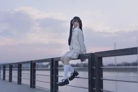 小说：哥哥，我好想你，能不能回来抱一抱我......图片