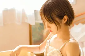 小说：“我用尽了全身的力气，狠狠地抽了他一个耳刮子！”图片