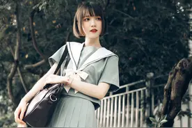 小说：“你到底想要什么，你说，我都给你！”图片