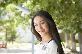 小说：我和表嫂表哥爬山，车上表嫂捂肚闷哼，下车匆忙跑进卫生间图片