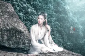 小说：要说青蛙有多牛，请看原始世界的魔蛙！图片