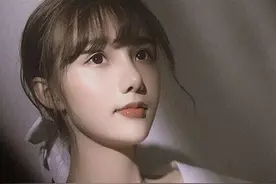 小说：他在我痛哭出声的那一刻低下头，动作蛮横的开始吻我图片