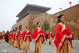 小说：春虫虫与莫念珠的温暖情谊：从练字相伴到宫中伴读。图片