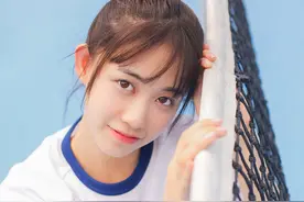 小说：白莲女主纠缠她，她不慎推倒对方，谁料因此成众矢之的图片