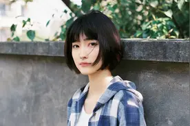 小说：男友求复合说他们只是普通朋友，她该信吗图片