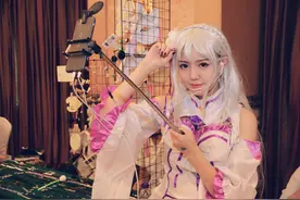 小说：小伙玩造神游戏，还是新手就从宝箱开出神级物品，差点乐坏图片