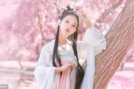 小说：她一改往日温顺形象和爹顶嘴，被送去祖母那儿学女红图片