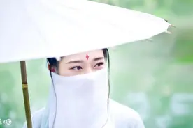 小说：忘川尽头的彼岸花极美，可男子却丝毫没有留恋图片